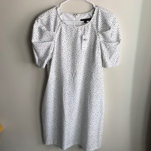 NWT Adorable white patterned dress